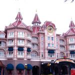 Eingang von Disneyland Paris am Disneyland-Hotel