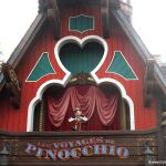 Eingang zu den Reisen von Pinocchio