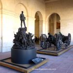 Antike Kanonen im Hôtel des Invalides