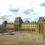 Blick vom Louvre auf die Pyramide