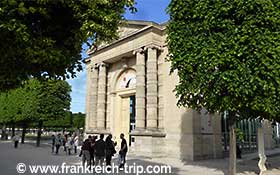Orangerie Museum in Paris, (Musée de l'Orangerie)