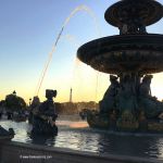 Brunnen am Place de la Concorde bei Sonnenuntergang 