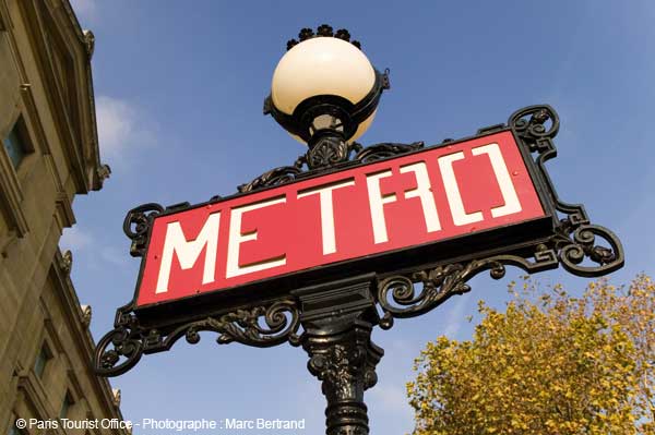 Métro Paris Metro fahren in Paris die UBahn von Paris